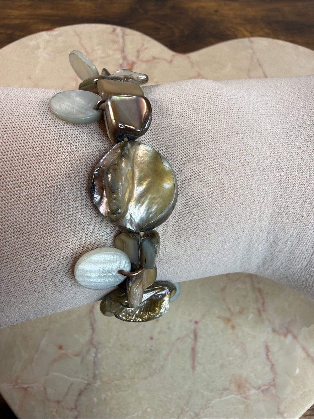 Iridescent Shell Disc Stretch Bracelet - Women Jewelry